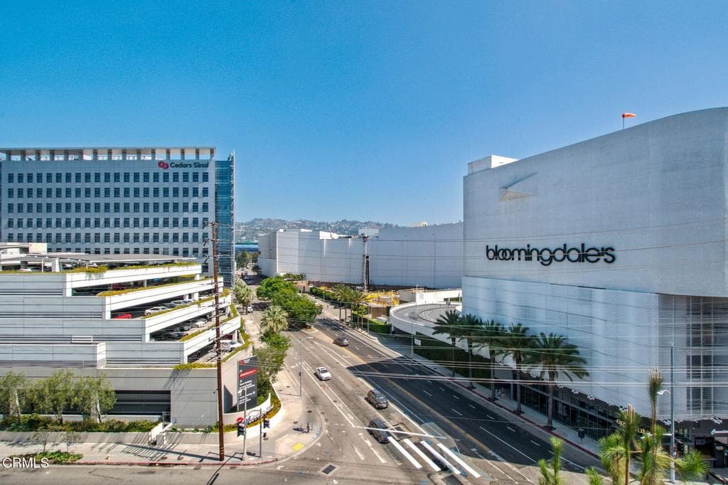 321 S San Vicente Boulevard 808