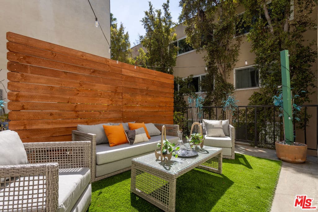 1045 N Kings Road 107