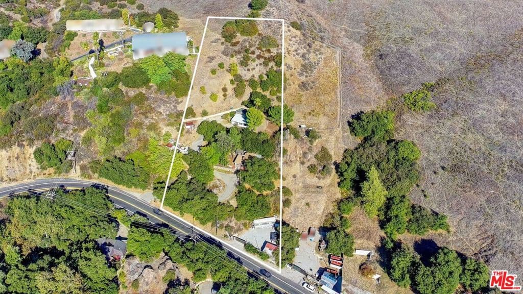1980 N Topanga Canyon Boulevard