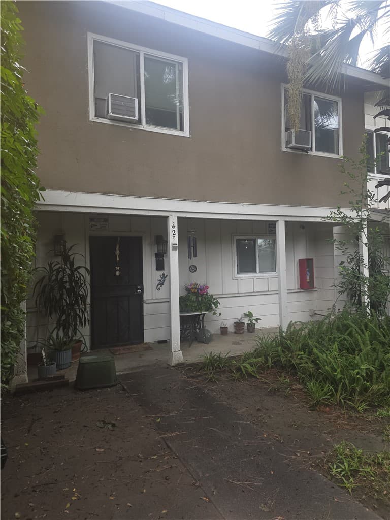 425 N Rockvale