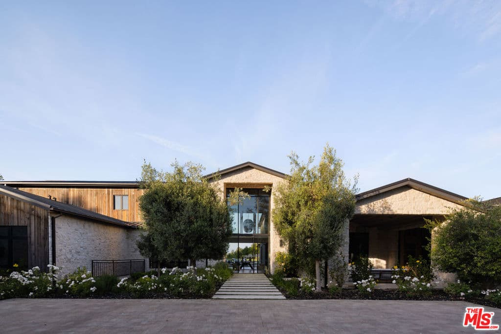 24255 Bridle Trail Road