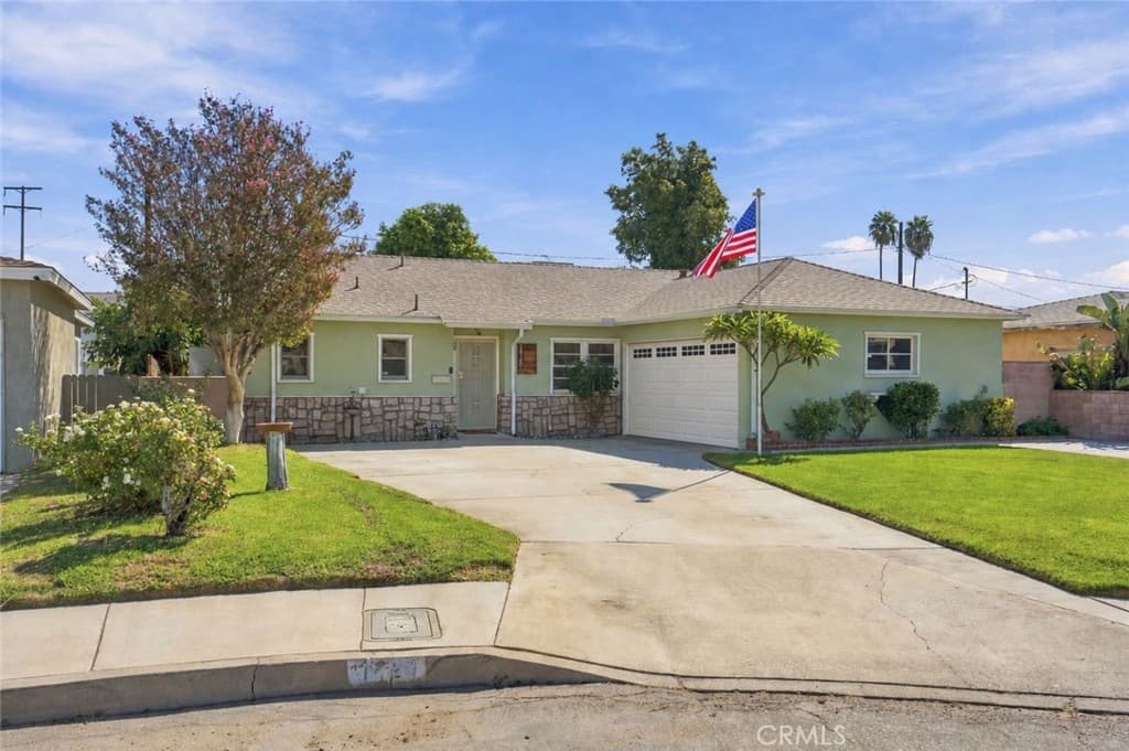 1420 Tejon Avenue
