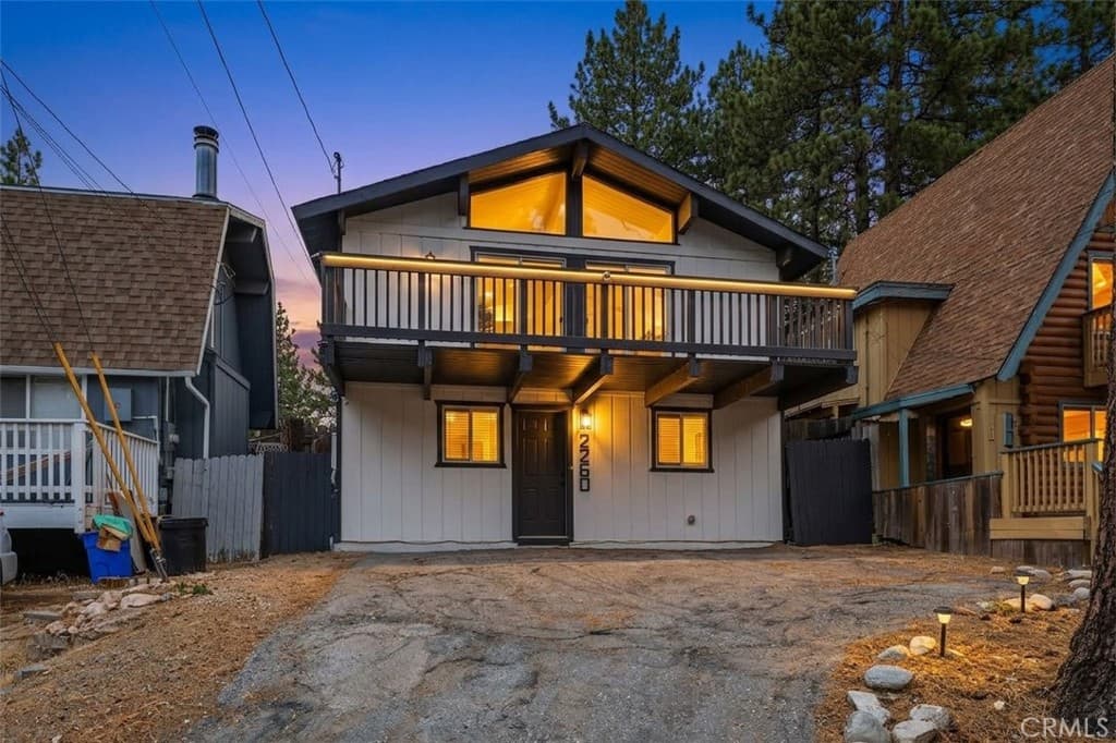 2260 Deep Creek
