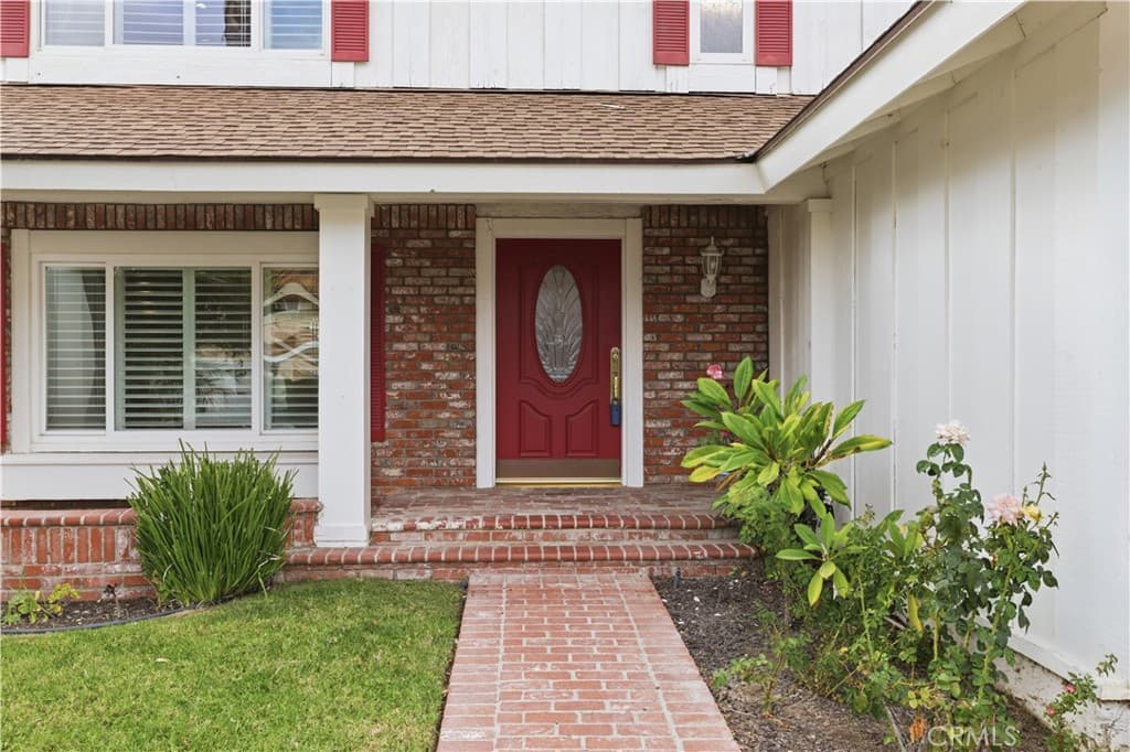 3375 Hidden Creek