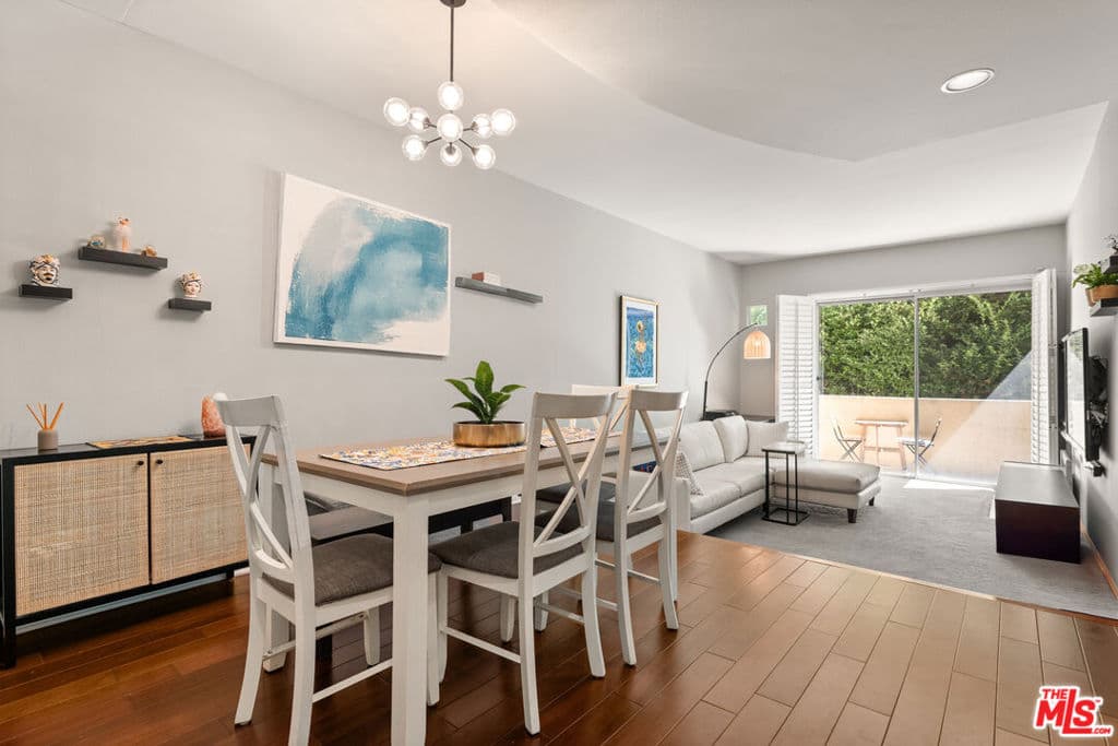 5350 Sepulveda Boulevard 7
