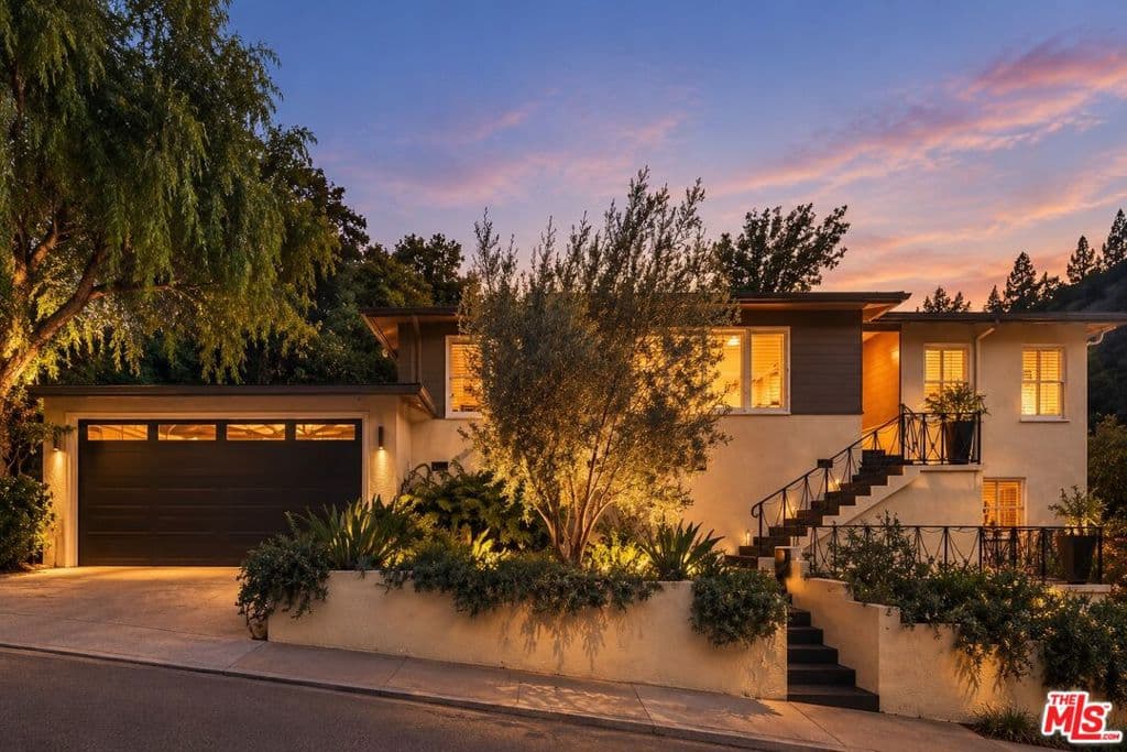 7218 La Presa Drive
