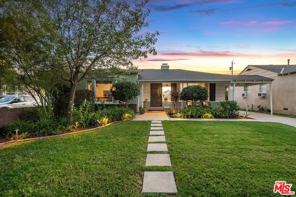 1115 N Screenland Drive