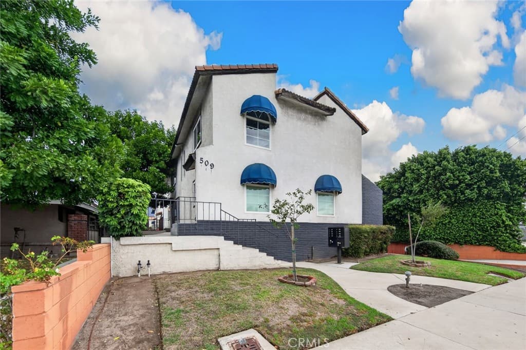 509 W Duarte B