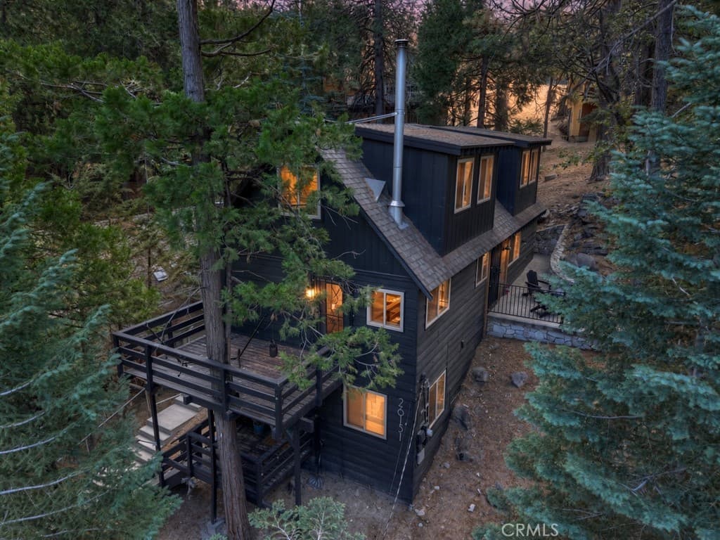 26151 Lake Forest