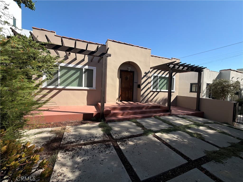 1110 Queen Anne Place
