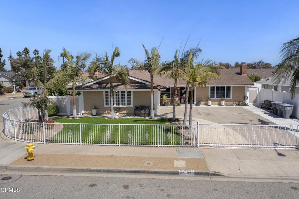1820 Gallatin Place