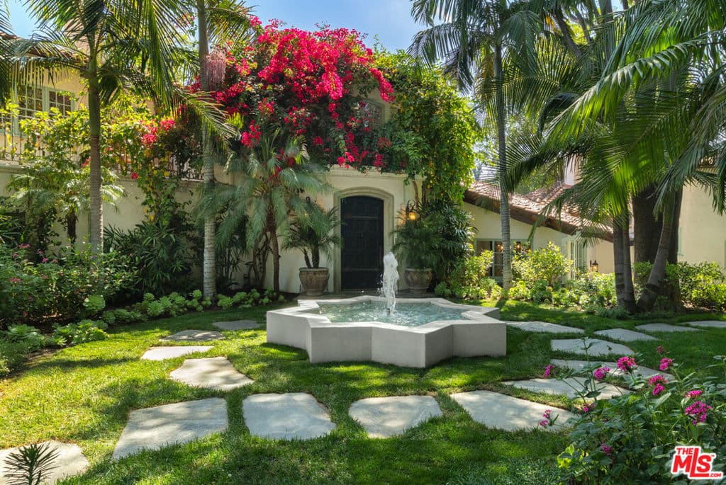 2809 Nichols Canyon Road