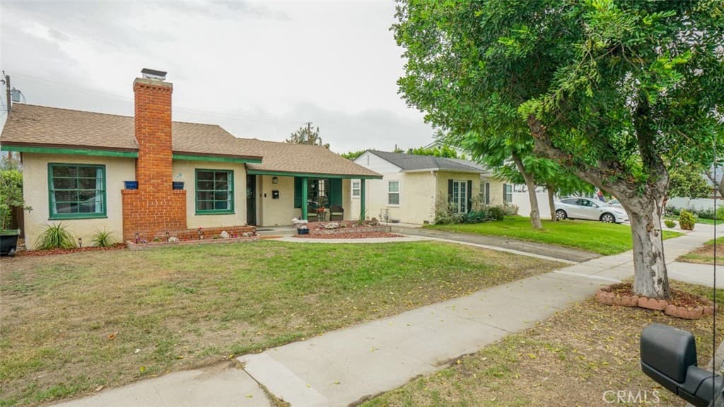 330 S Griffith Park Drive