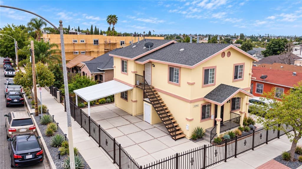 2500 Fairmount