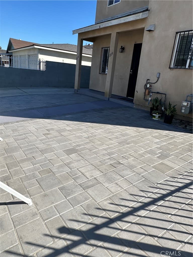1314 W 92nd