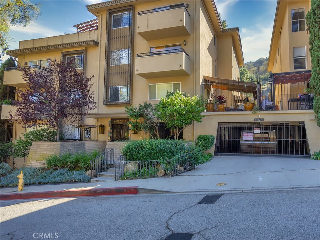 6724 Hillpark Drive 302