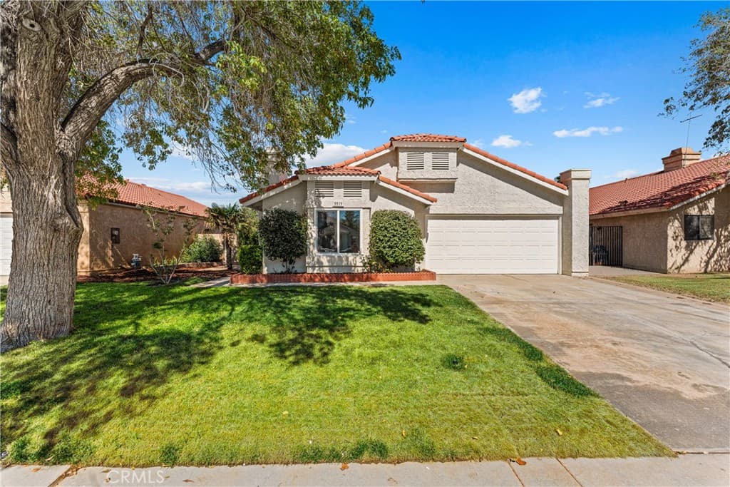 3515 E Avenue R12