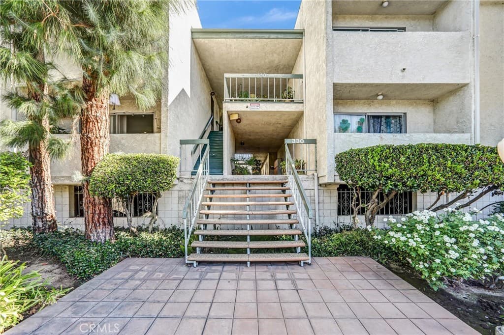 330 N Chapel Ave 108