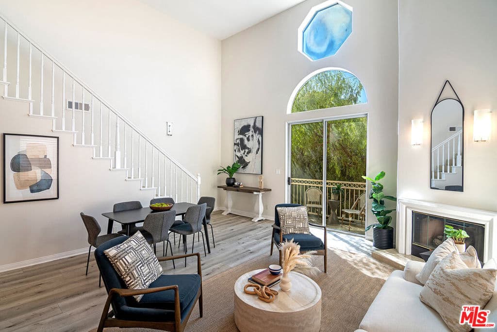 1211 S Shenandoah Street 304