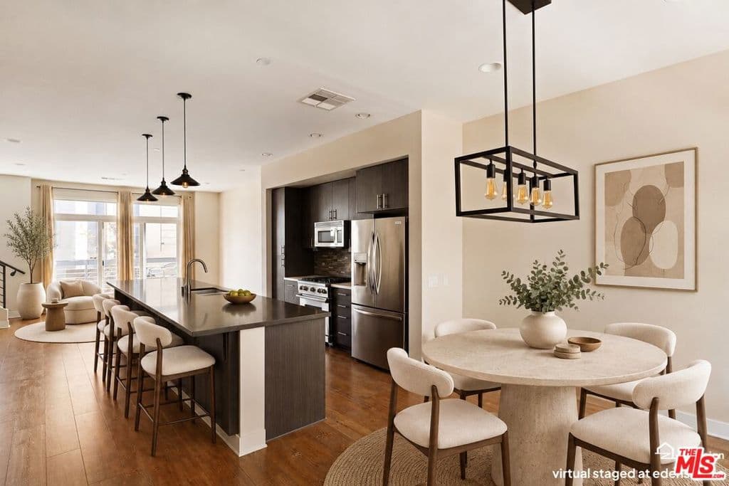 2753 Waverly Drive 1003