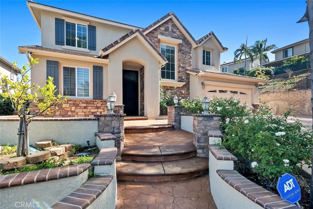 5290 Holly Oak Court