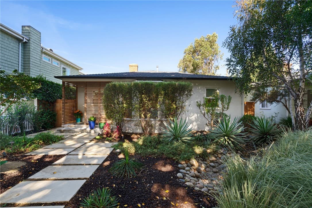 1343 Grant