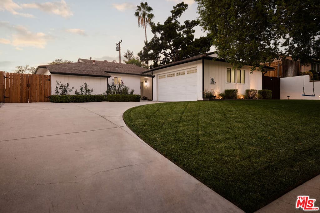 1185 Medford Road