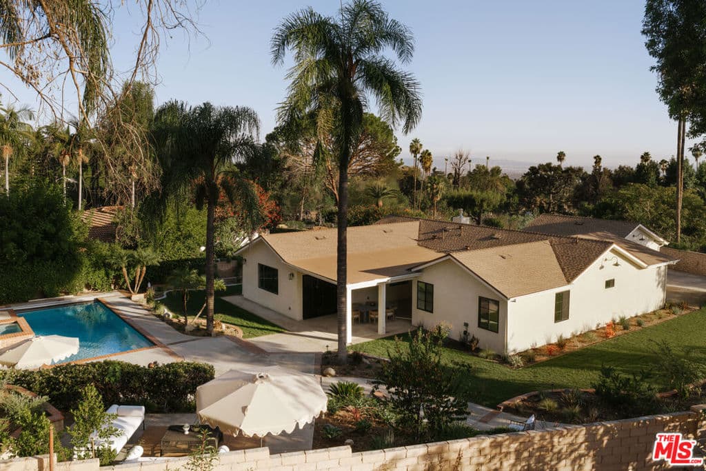 1211 E Palm Street