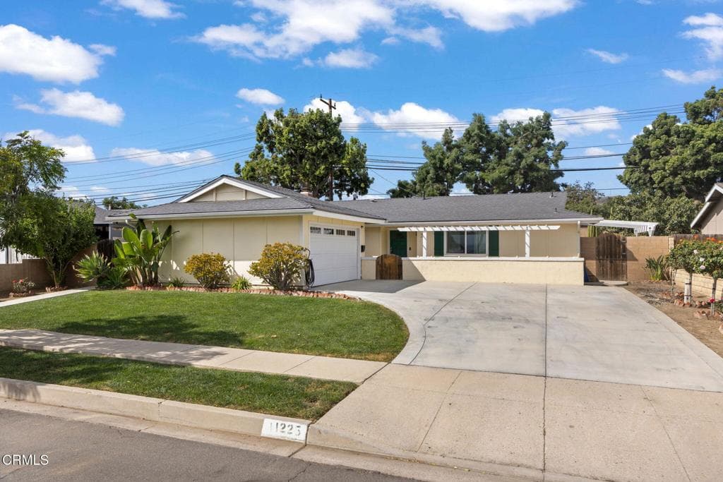 11225 Casa Street