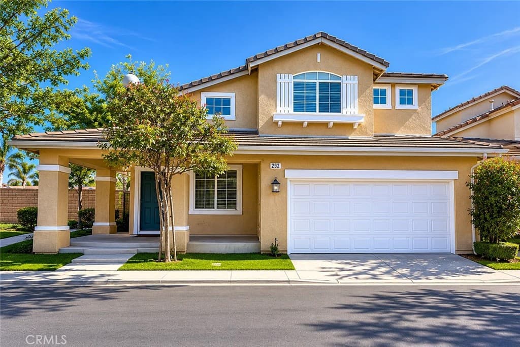 292 Edgemire Lane