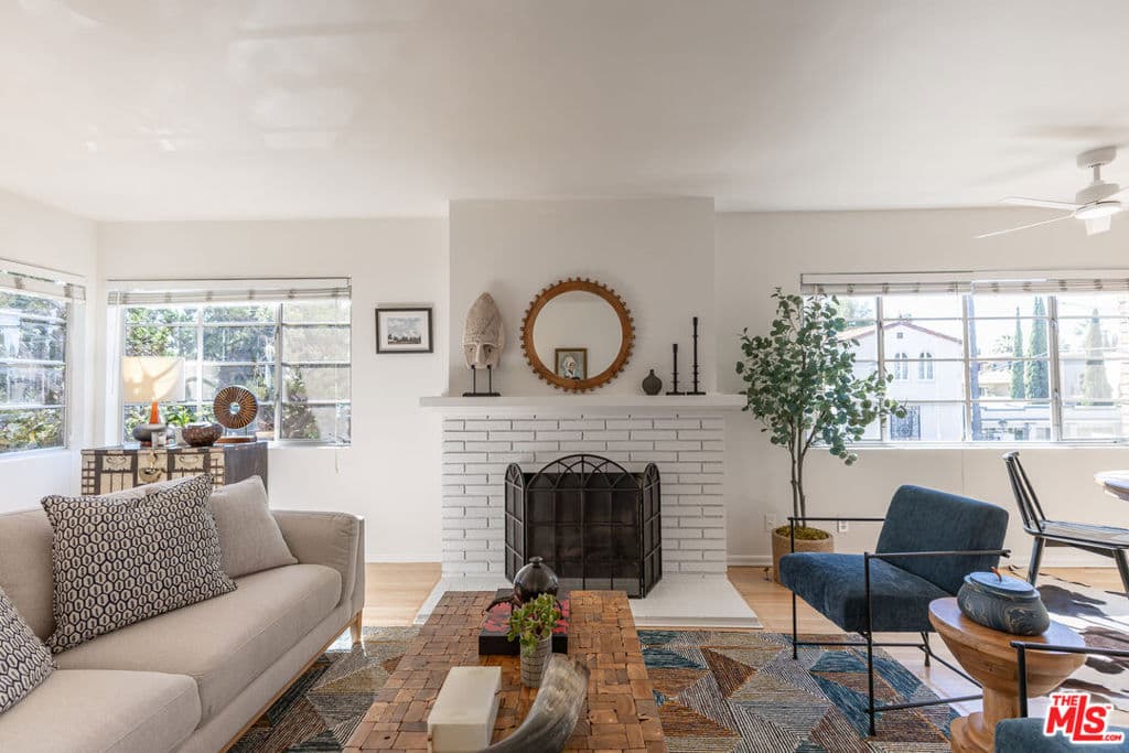 4507 Finley Avenue 1