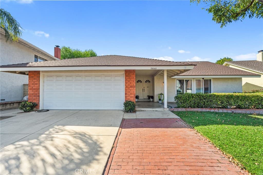 25303 Via Calinda
