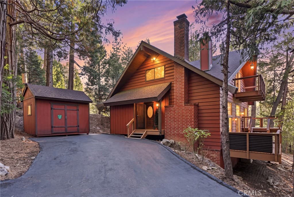 404 Golf Course Way