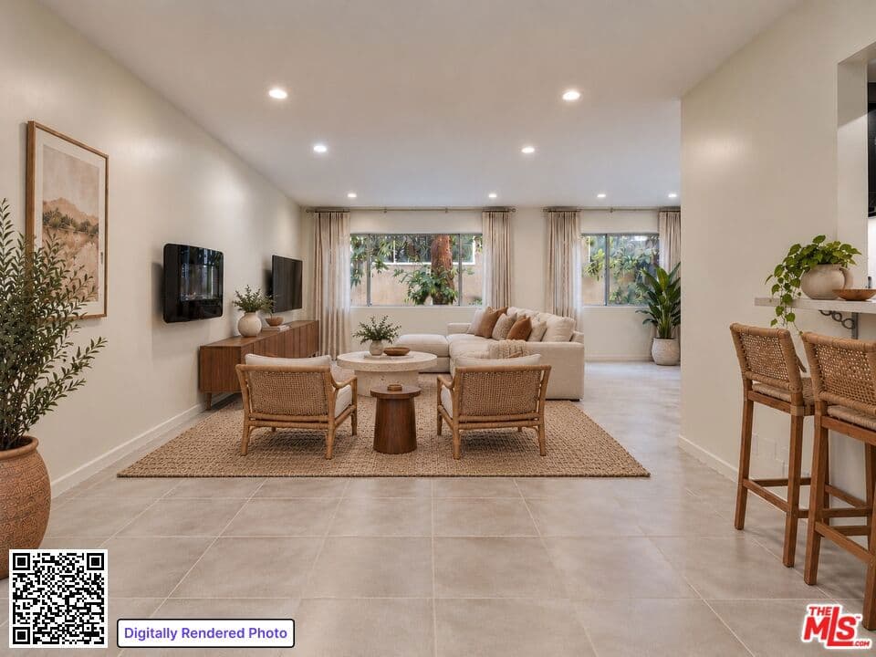 1025 N Kings Road 119