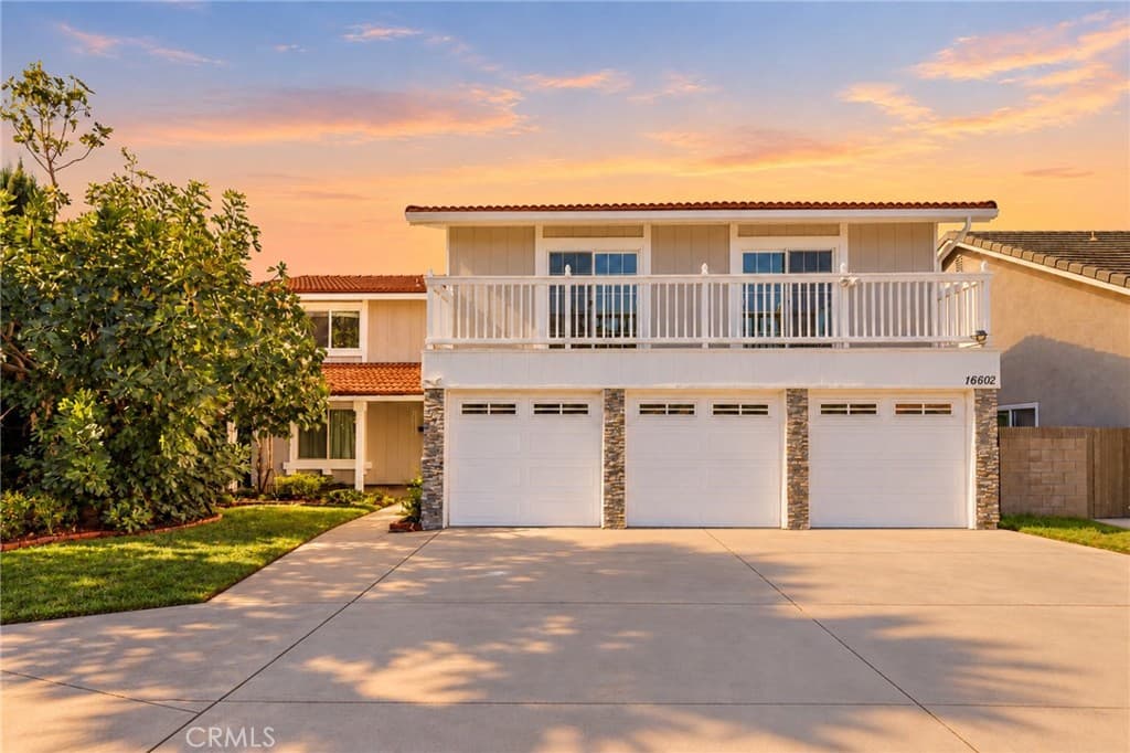 16602 Woodmont