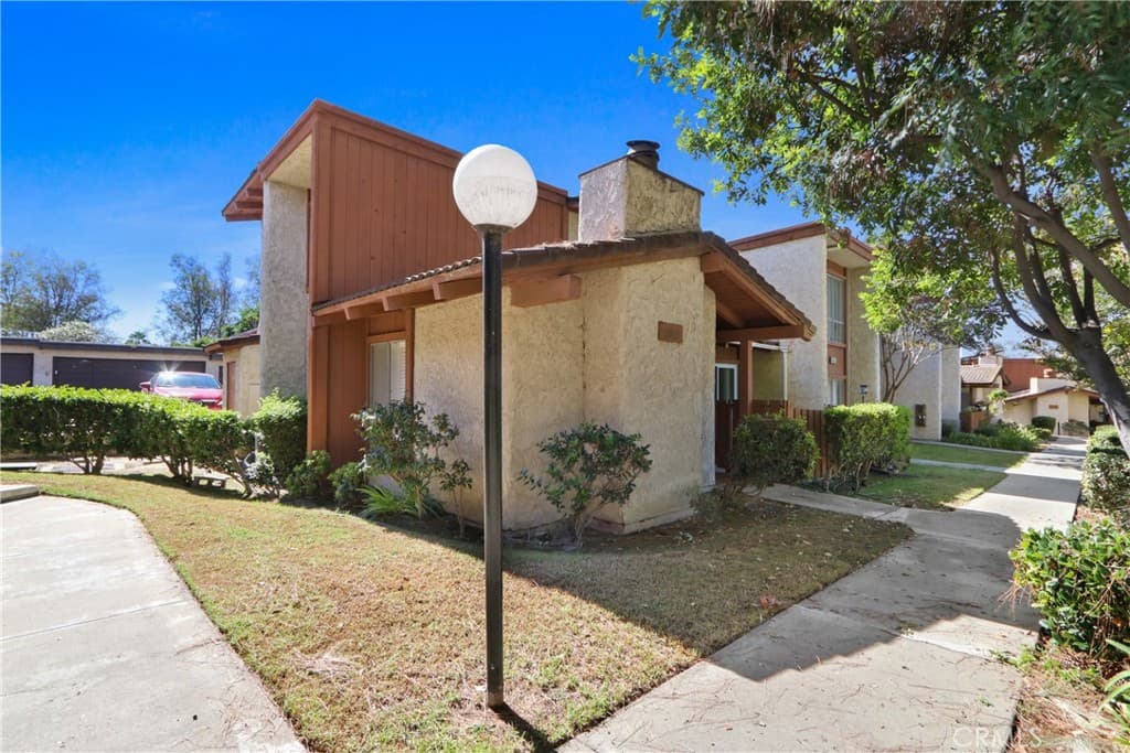 3709 Country Club Drive 1