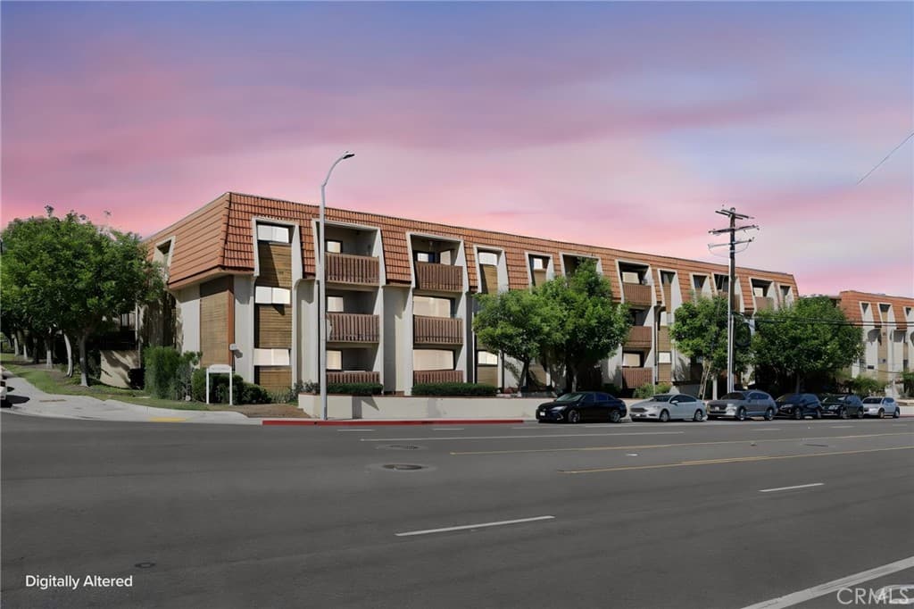 2501 Temple 116