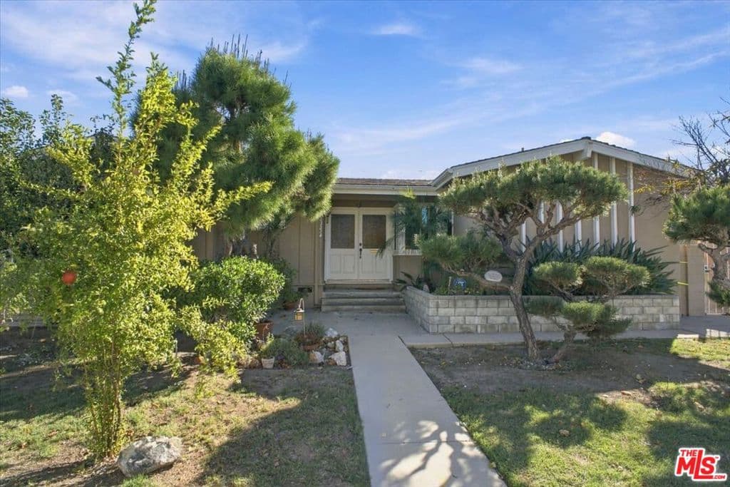 23214 Vanowen Street