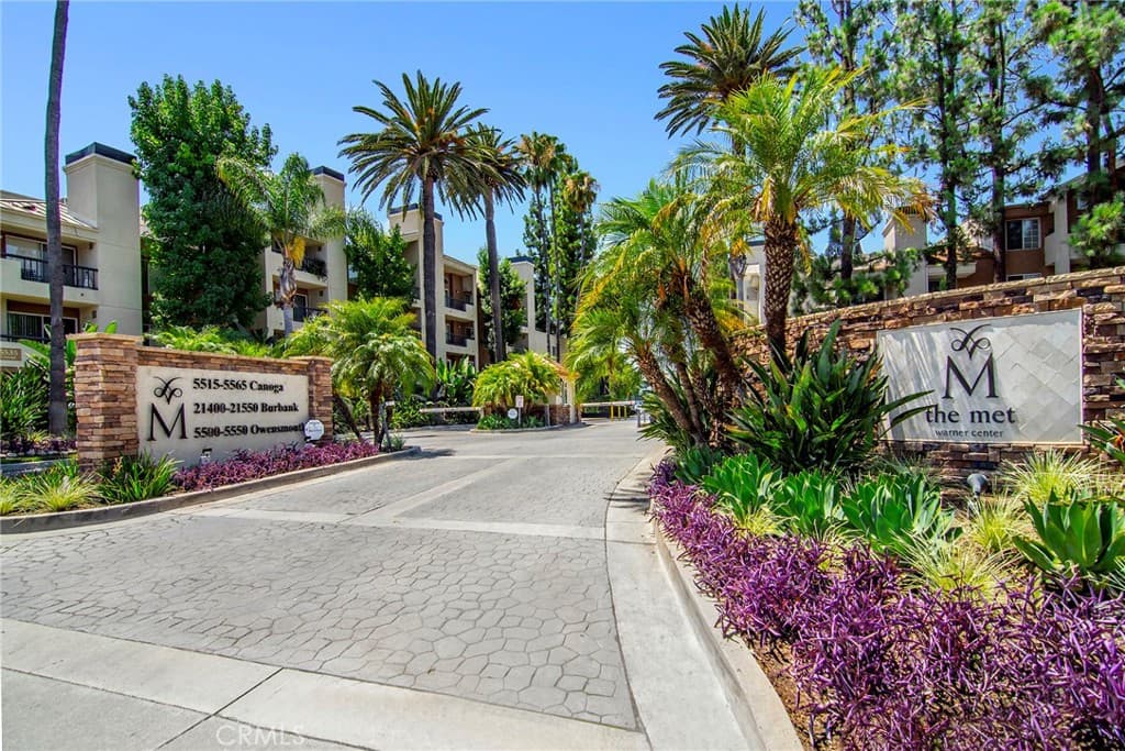 21400 Burbank Boulevard 202