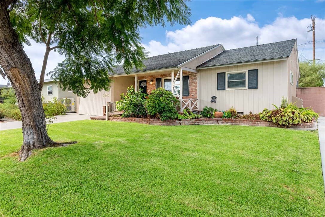 2245 Mcnab