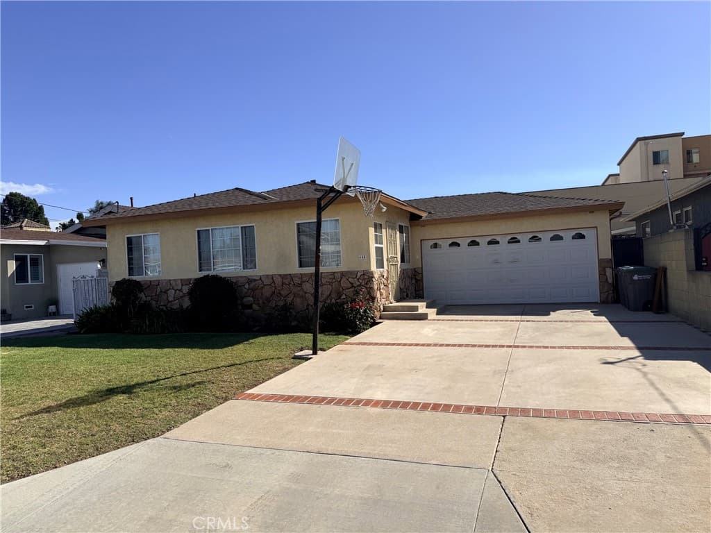 444 E Double Street