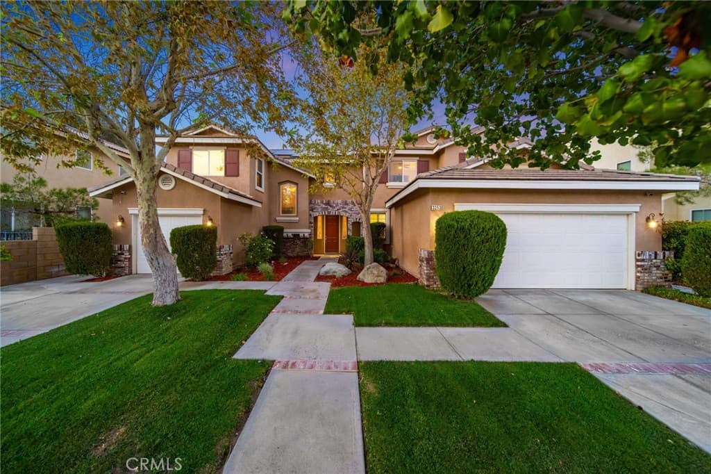 3253 Vahn Lane