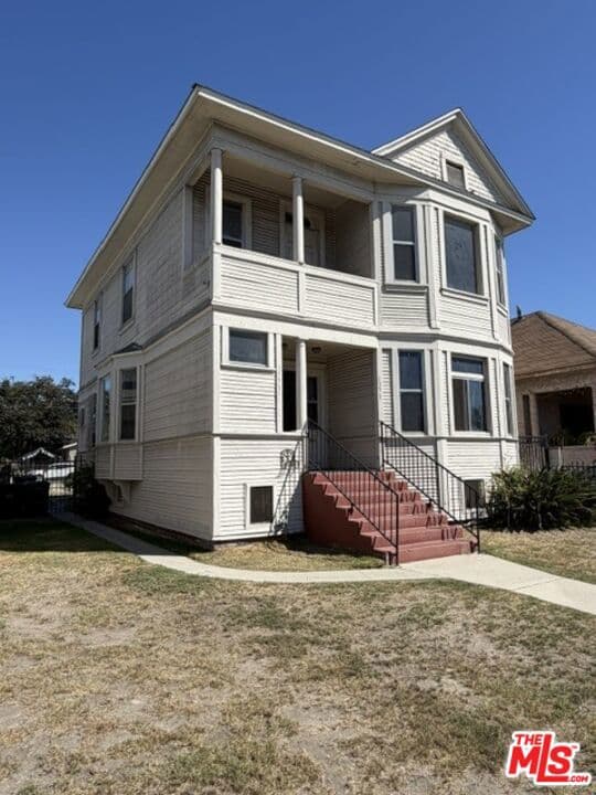 1373 E 23rd Street