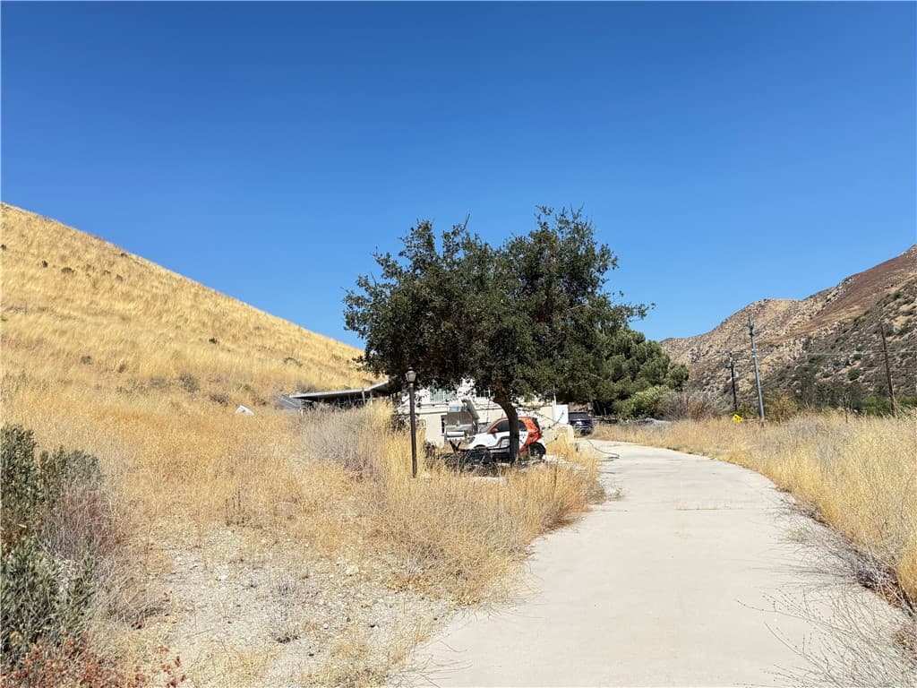 11561 Soledad Canyon