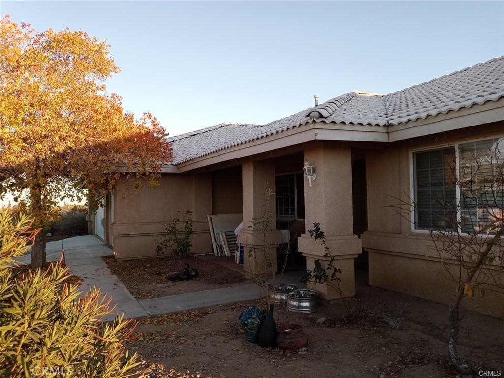 5255 Amador