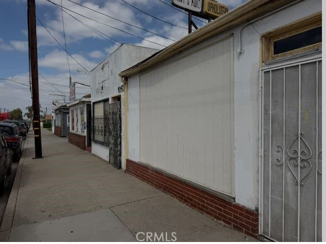 9349 Artesia