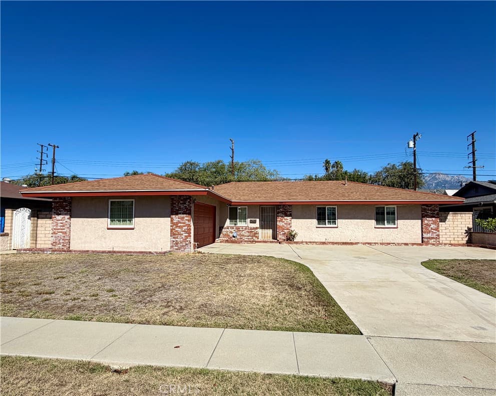 885 Azure Court