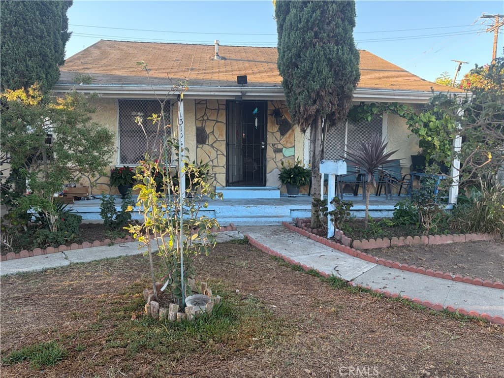 1310 W Tichenor
