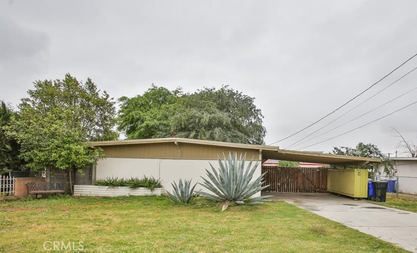 643 W Ramona Drive