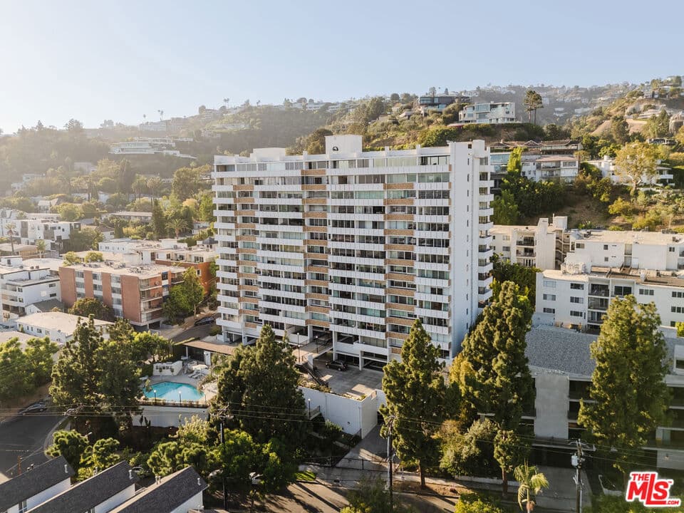 8787 Shoreham Drive 405-408